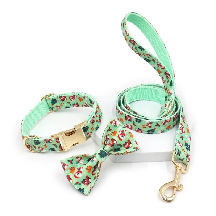 Green Christmas Dog Collar Set