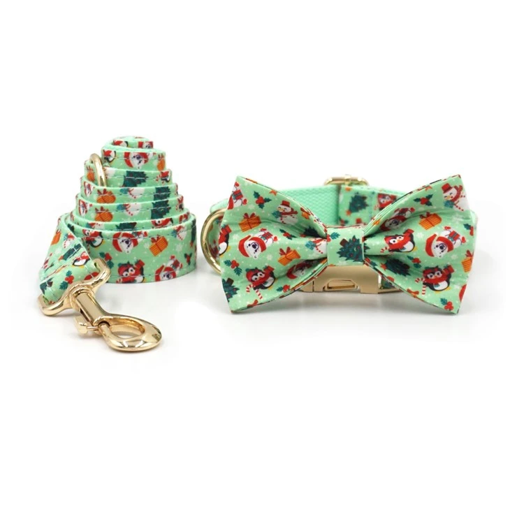 Green Christmas Dog Collar Set
