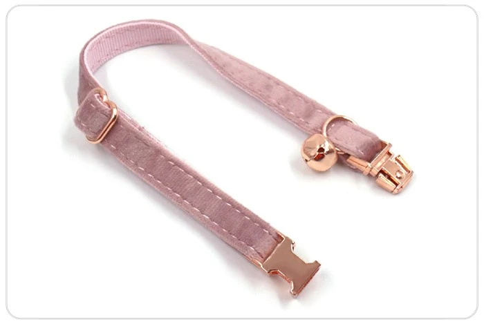 dusty pink velvet cat collar